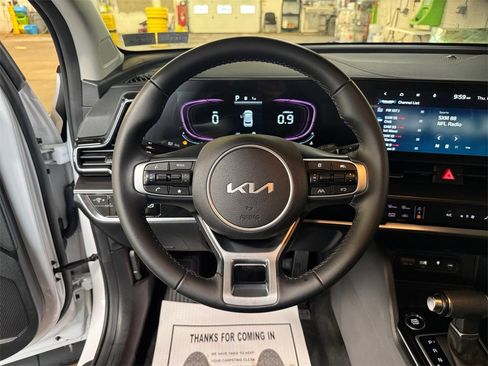 Certified 2024 Kia Sportage EX image 15