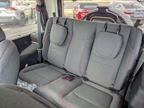 New 2025 Jeep Wrangler Rubicon w/ Xtreme 35 Tire Package image 9