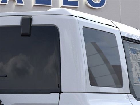 New 2025 Ford Bronco Outer Banks image 25