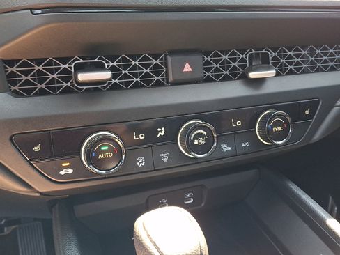 Used 2023 Honda Accord EX image 17