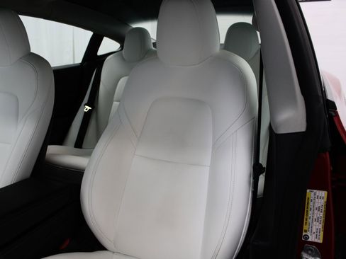 Used 2021 Tesla Model 3 Standard Range Plus image 15