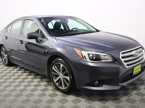Used 2017 Subaru Legacy 3.6R Limited AWD/4WD image 8
