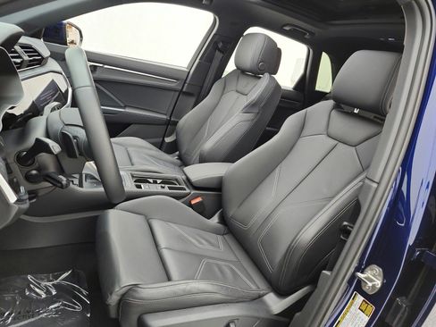 Used 2025 Audi Q3 2.0T Premium w/ Convenience Package AWD/4WD image 14