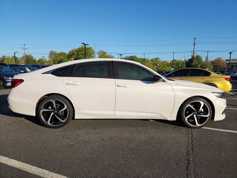 Used 2022 Honda Accord Sport image 7