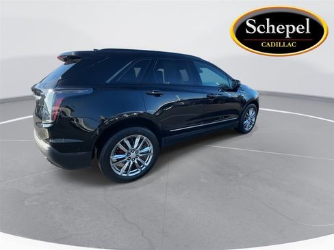 Certified 2022 Cadillac XT5 Sportv w/ Technology Package image 8