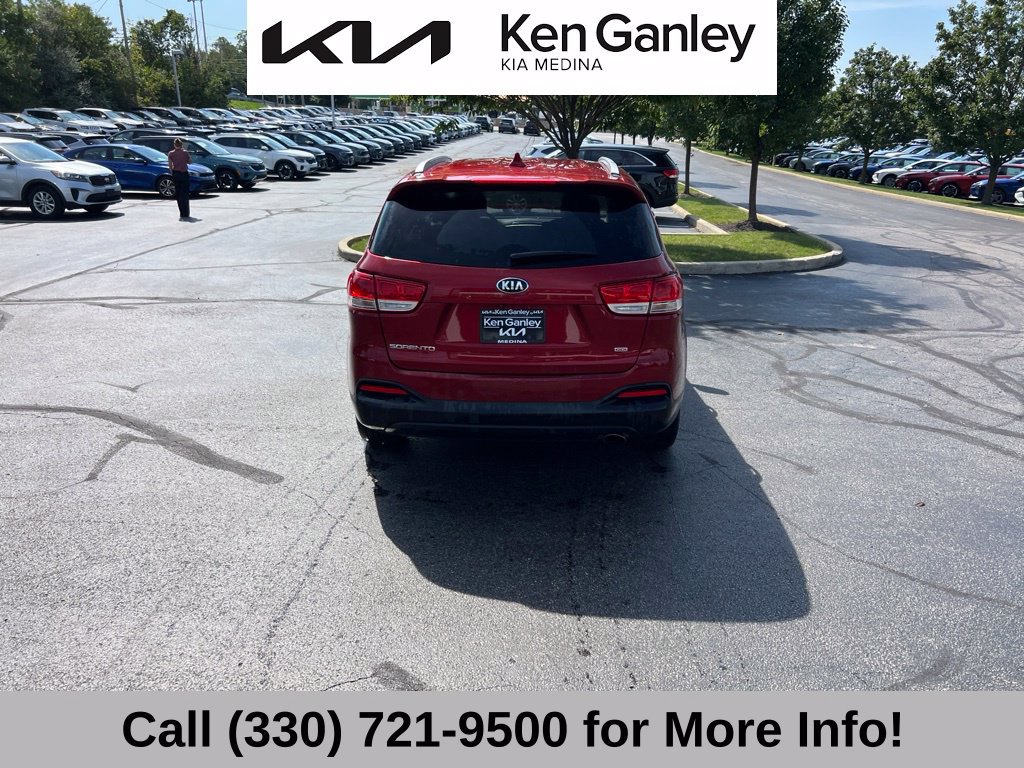 Used 2017 Kia Sorento AWD w/ LX Convenience Package image 12