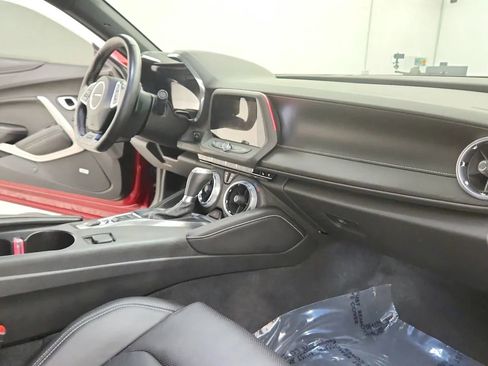Used 2017 Chevrolet Camaro SS image 25