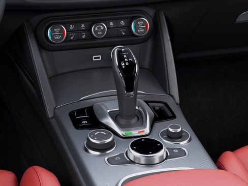 New 2025 Alfa Romeo Stelvio Sprint w/ Convenience Package image 24