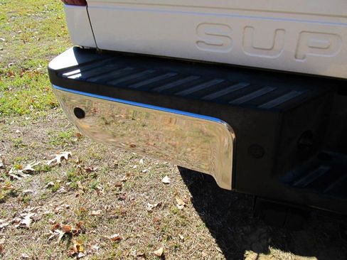 Used 2015 Ford F350 Lariat image 18