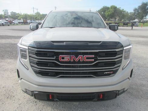 New 2026 GMC Sierra 1500 AT4 w/ AT4 Premium Package AWD/4WD image 11