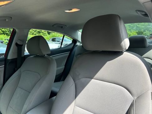 Used 2017 Hyundai Elantra SE w/ Cargo Package FWD image 21