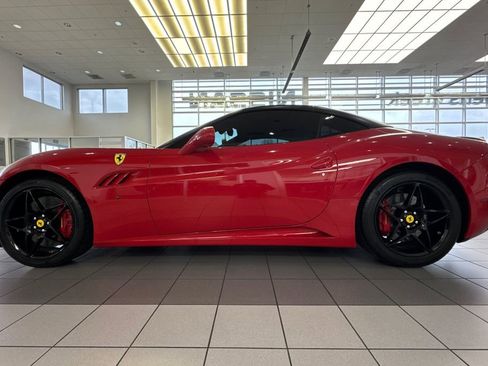 Used 2010 Ferrari California image 6