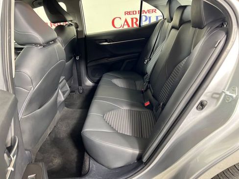 Used 2024 Toyota Camry SE image 23