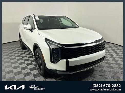 New 2026 Kia Sportage S image 1