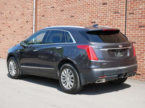 Used 2017 Cadillac XT5 Luxury w/ Driver Awareness Package AWD/4WD image 3