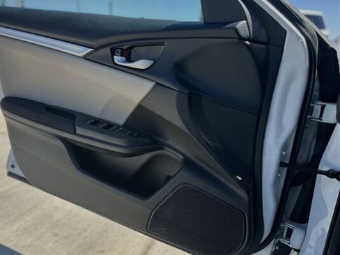 Used 2020 Honda Civic LX image 9