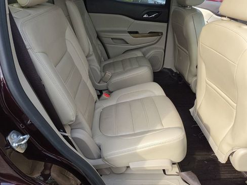 Used 2017 GMC Acadia Denali w/ Technology Package image 33