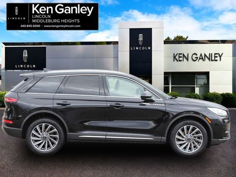 Used 2023 Lincoln Corsair Reserve w/ Equipment Group 201A AWD/4WD image 8
