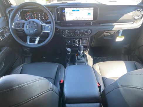 New 2025 Jeep Wrangler Unlimited Sahara AWD/4WD image 35