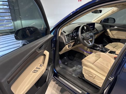 Used 2021 Audi Q5 Prestige image 10