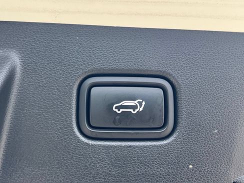 Used 2024 Hyundai Tucson Limited AWD/4WD image 16