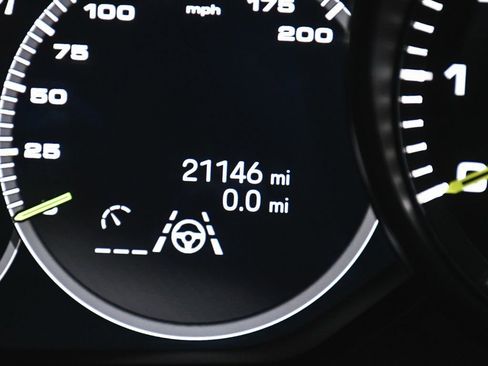 Used 2023 Porsche Cayenne Turbo S AWD/4WD image 25