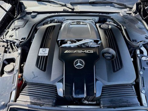 Used 2022 Mercedes-Benz SL 55 AMG 4MATIC w/ Driver Assistance Package image 31