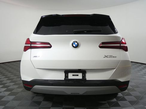 Certified 2025 BMW X3 xDrive30i w/ Premium Package AWD/4WD image 4