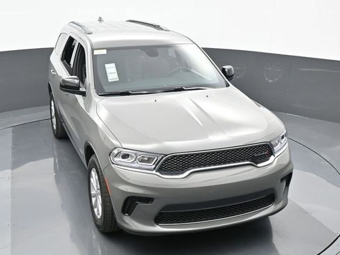 Used 2024 Dodge Durango SXT w/ 3rd Row Seating Group image 53