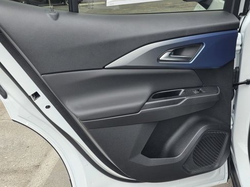 New 2026 Chevrolet Equinox EV LT w/ LPO, Blackout Package image 13