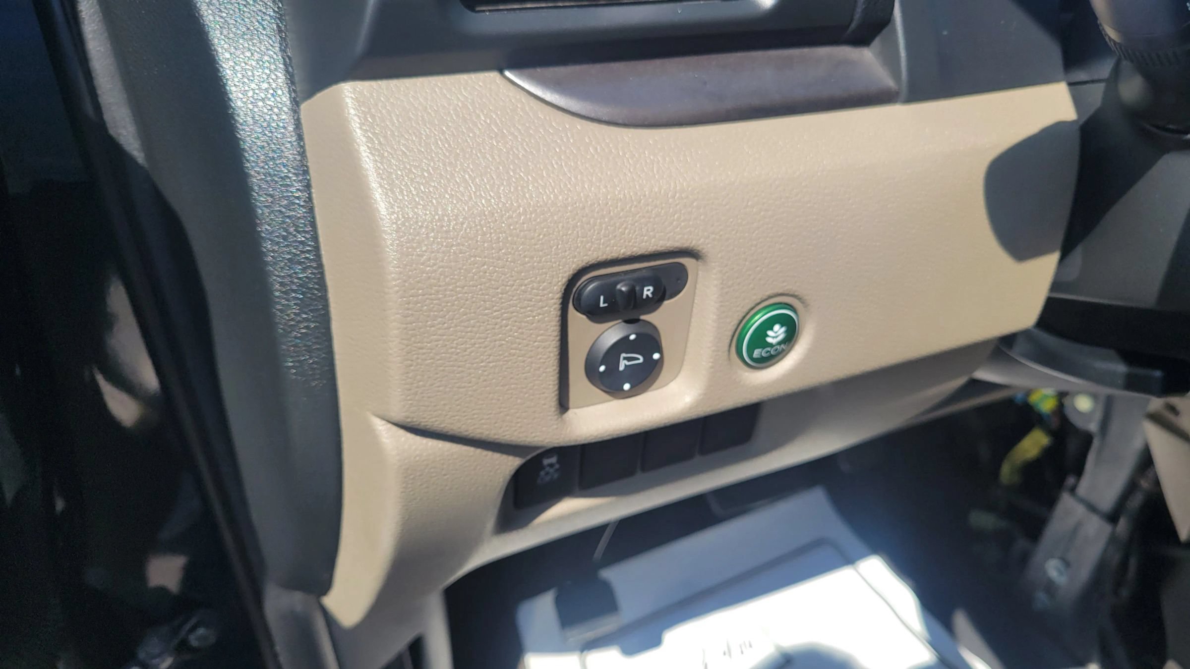 Used 2016 Honda Pilot EX-L image 11