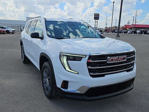 Used 2025 GMC Acadia Elevation image 7