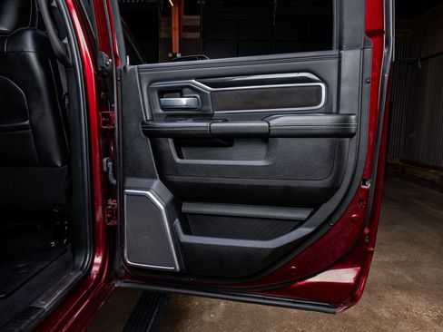 Used 2022 RAM 3500 Laramie image 35