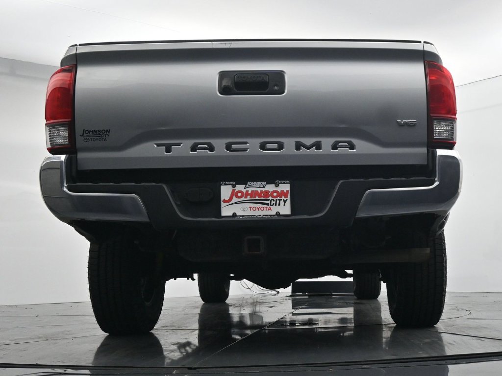 Used 2019 Toyota Tacoma TRD Off-Road AWD/4WD image 34