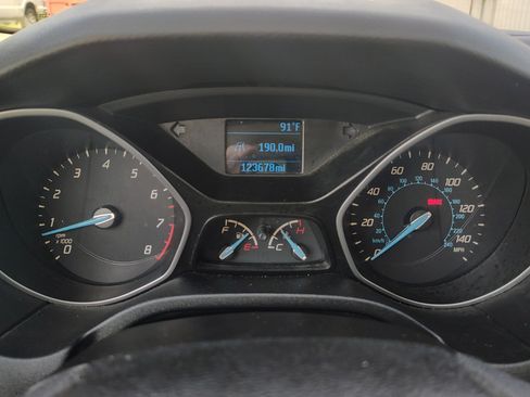 Used 2014 Ford Focus S FWD image 25