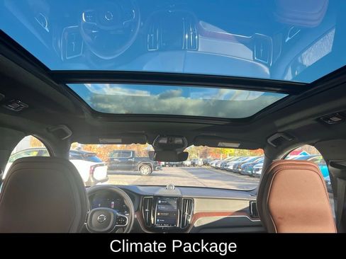 Used 2025 Volvo XC60 B5 Ultra w/ Climate Package image 11