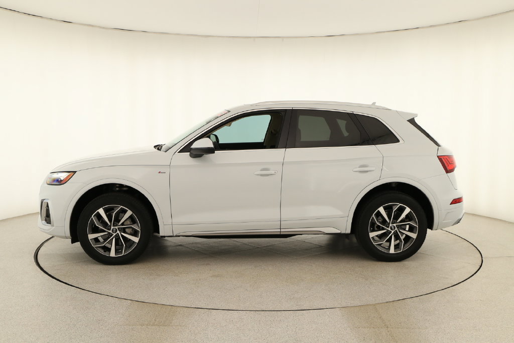 Certified 2023 Audi Q5 2.0T Premium Plus AWD/4WD image 2
