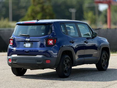 Used 2018 Jeep Renegade Sport w/ Power & Air Group AWD/4WD image 9
