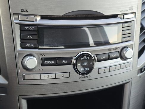 Used 2011 Subaru Legacy 2.5i image 19