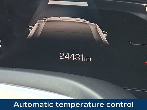 Used 2025 GMC Yukon Denali AWD/4WD image 6