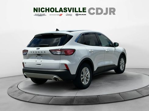 Used 2021 Ford Escape SE w/ Convenience Package FWD image 5