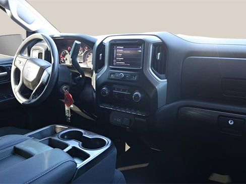 Used 2021 Chevrolet Silverado 1500 Custom image 17