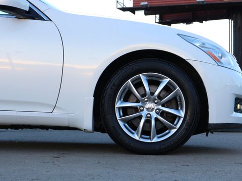 Used 2009 INFINITI G37 x Sedan w/ Premium Pkg image 6