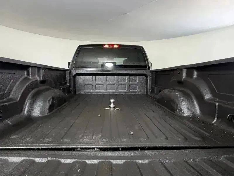Used 2018 RAM 3500 Tradesman w/ Chrome Appearance Group AWD/4WD image 15