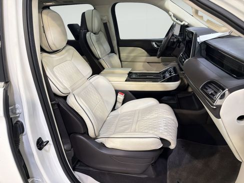 Used 2023 Lincoln Navigator Black Label AWD/4WD image 30