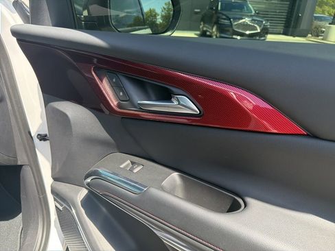 Used 2025 Chevrolet Traverse RS AWD/4WD image 64