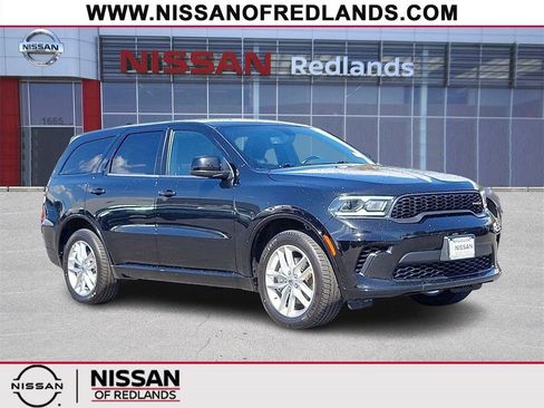 Used 2023 Dodge Durango GT image 1
