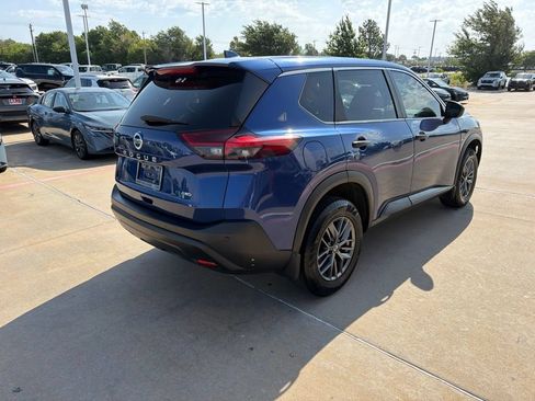 Used 2021 Nissan Rogue S AWD/4WD image 5