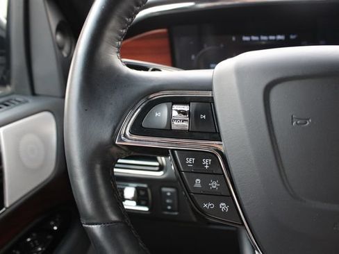 Certified 2024 Lincoln Navigator L Reserve AWD/4WD image 11