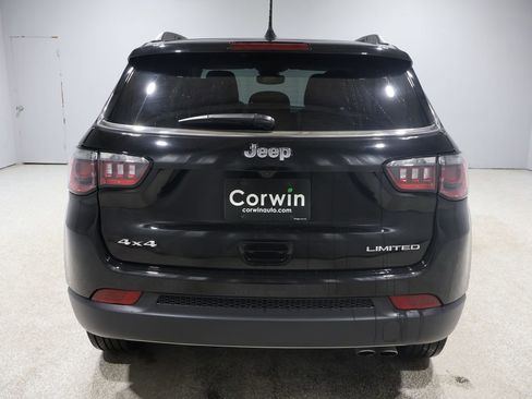 Used 2022 Jeep Compass Limited image 3
